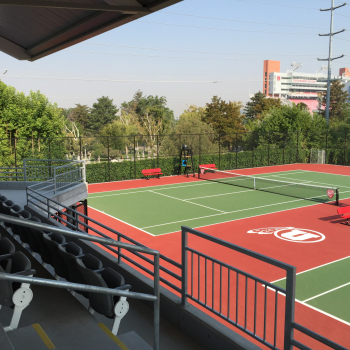 U TENNIS to add pg 39 TL photo